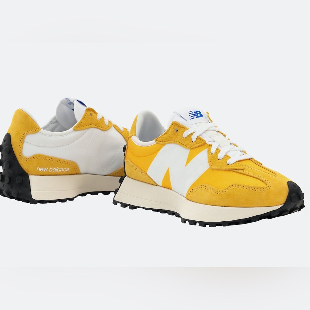 New Balance 327